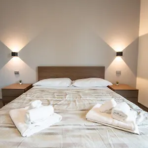  Gæstehus B&B Con Parcheggio Gratuito E Bagno Privato L 350 M Da Ospedale Maggiore
